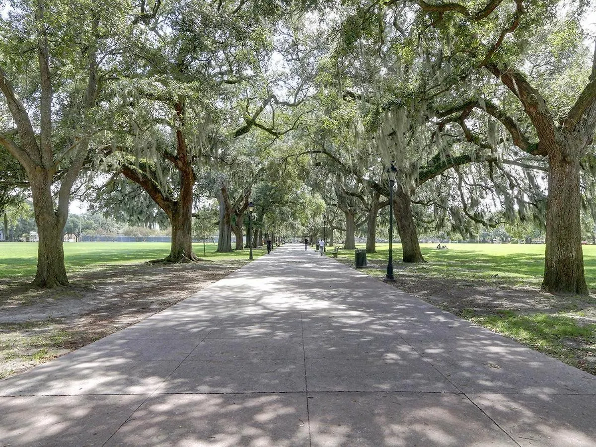 1852 Garden Daire Savannah